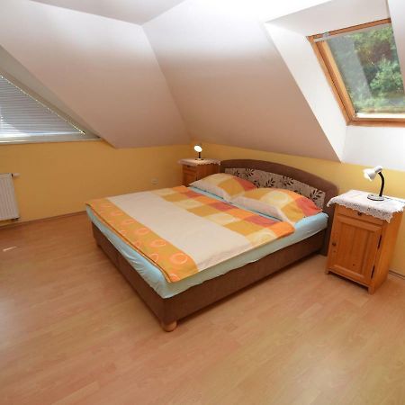 فيلا Comfortable Detached House With Large Garden Klokoci المظهر الخارجي الصورة