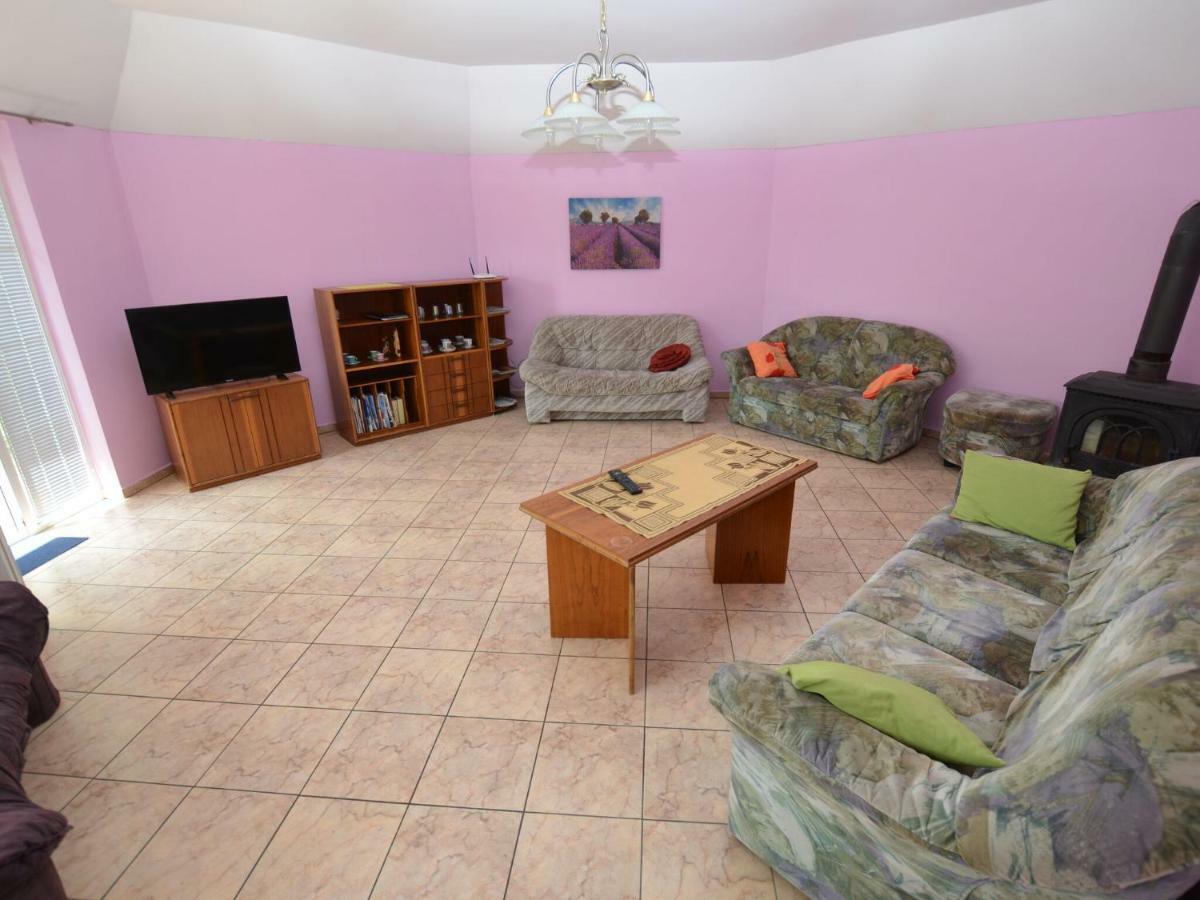 فيلا Comfortable Detached House With Large Garden Klokoci المظهر الخارجي الصورة