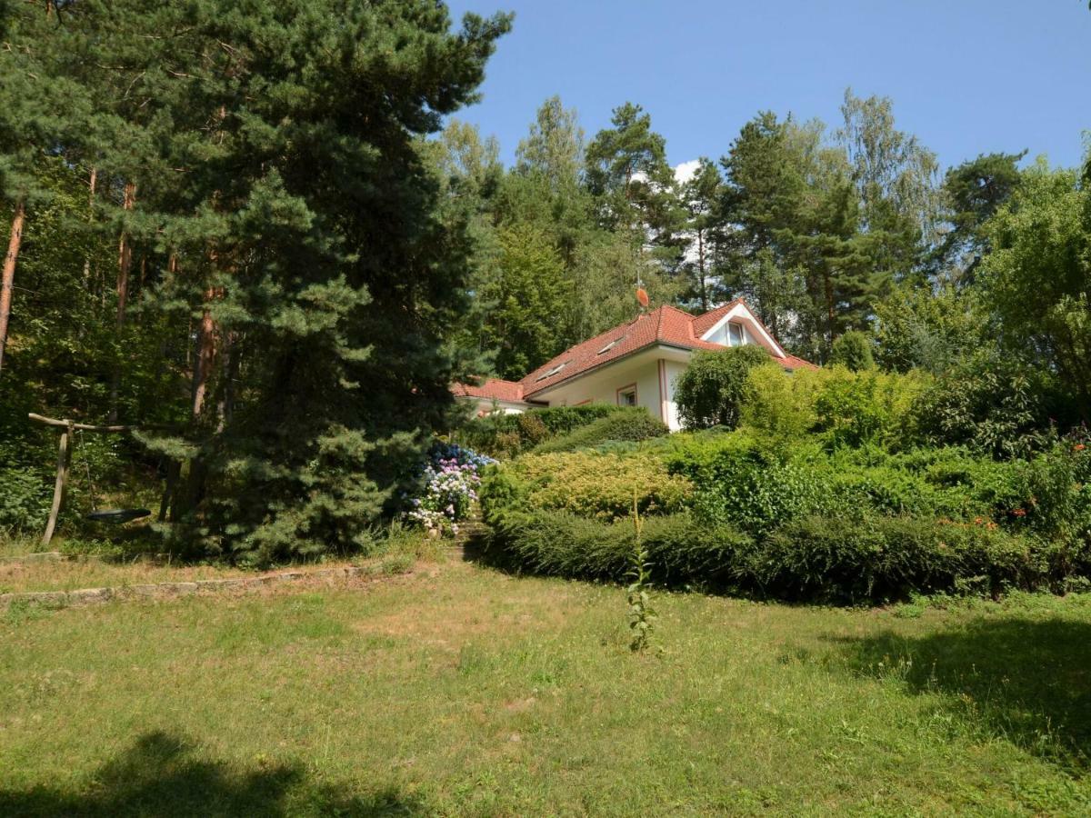 فيلا Comfortable Detached House With Large Garden Klokoci المظهر الخارجي الصورة